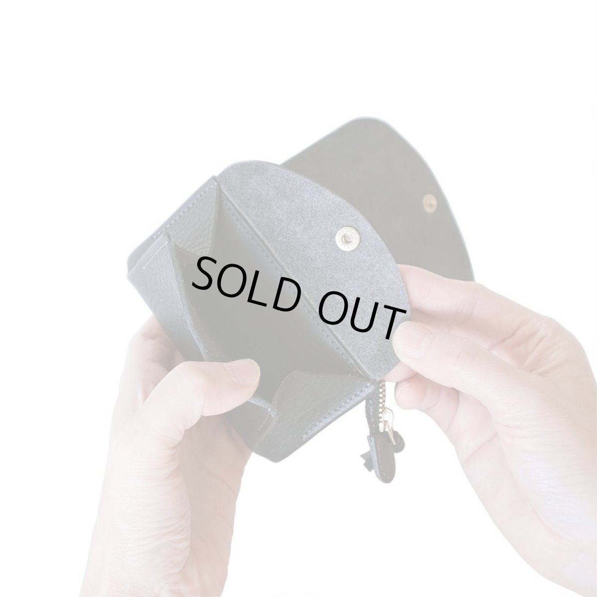 画像2: CINQ/サンク　 ミニ財布　 ブラック (2)