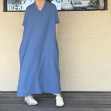 画像1: NO CONTROL AIR/ノーコントロールエアー　 追撚ポリエステルツイル　フレンチスリーブワンピース　 ライトブルー (1)