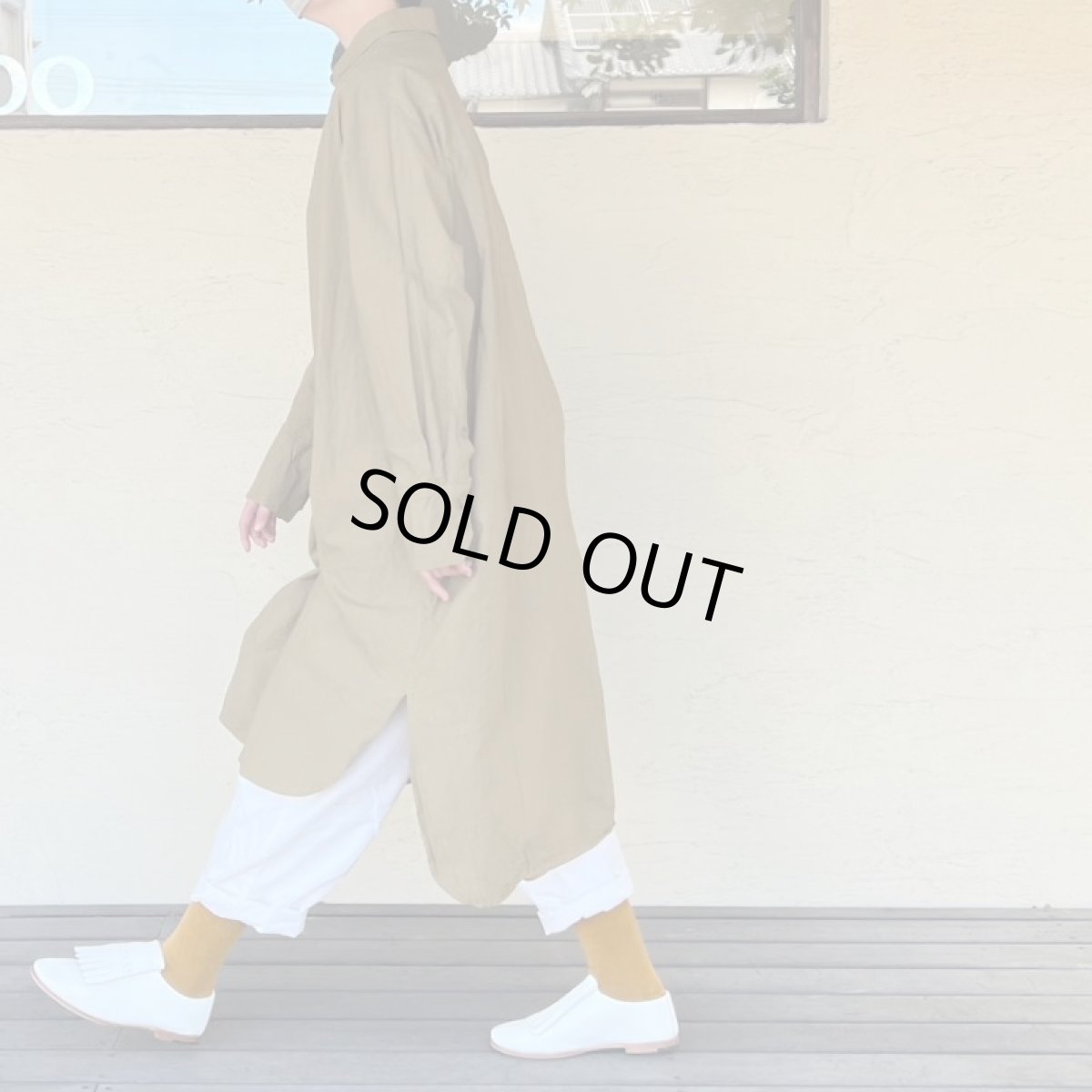 画像6: Veritecoeur／ヴェリテクール　 ロングシャツ　 ベージュ (6)