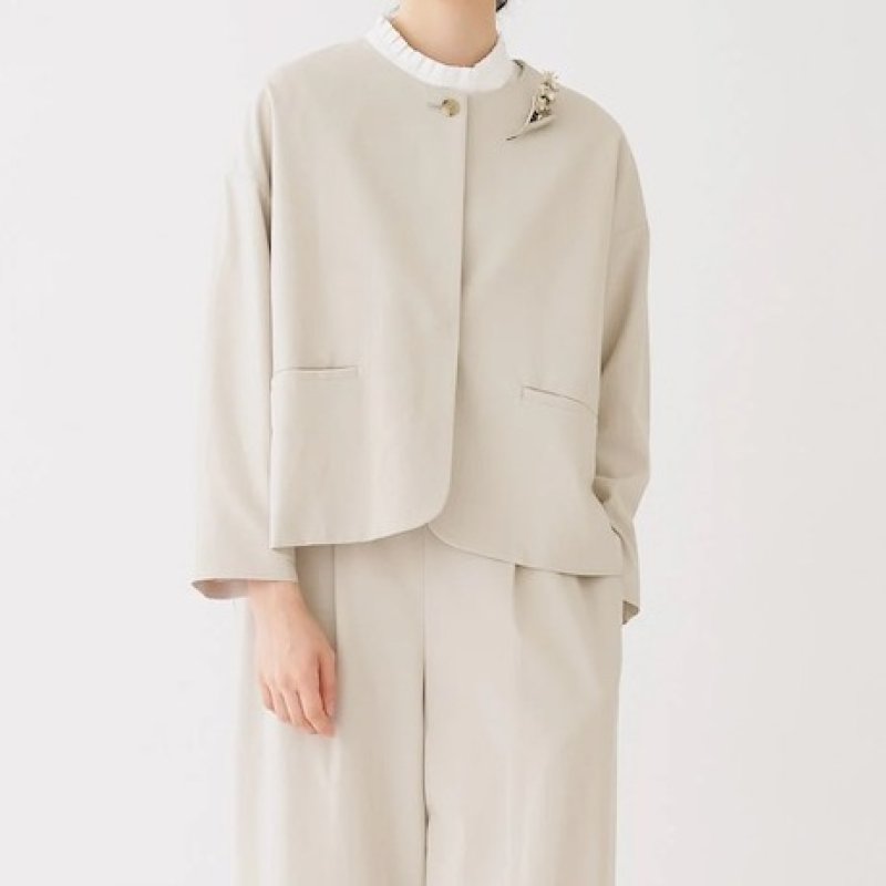 画像1: utilite/ユティリテ  ノーカラードルマンジャケット  ライトベージュ