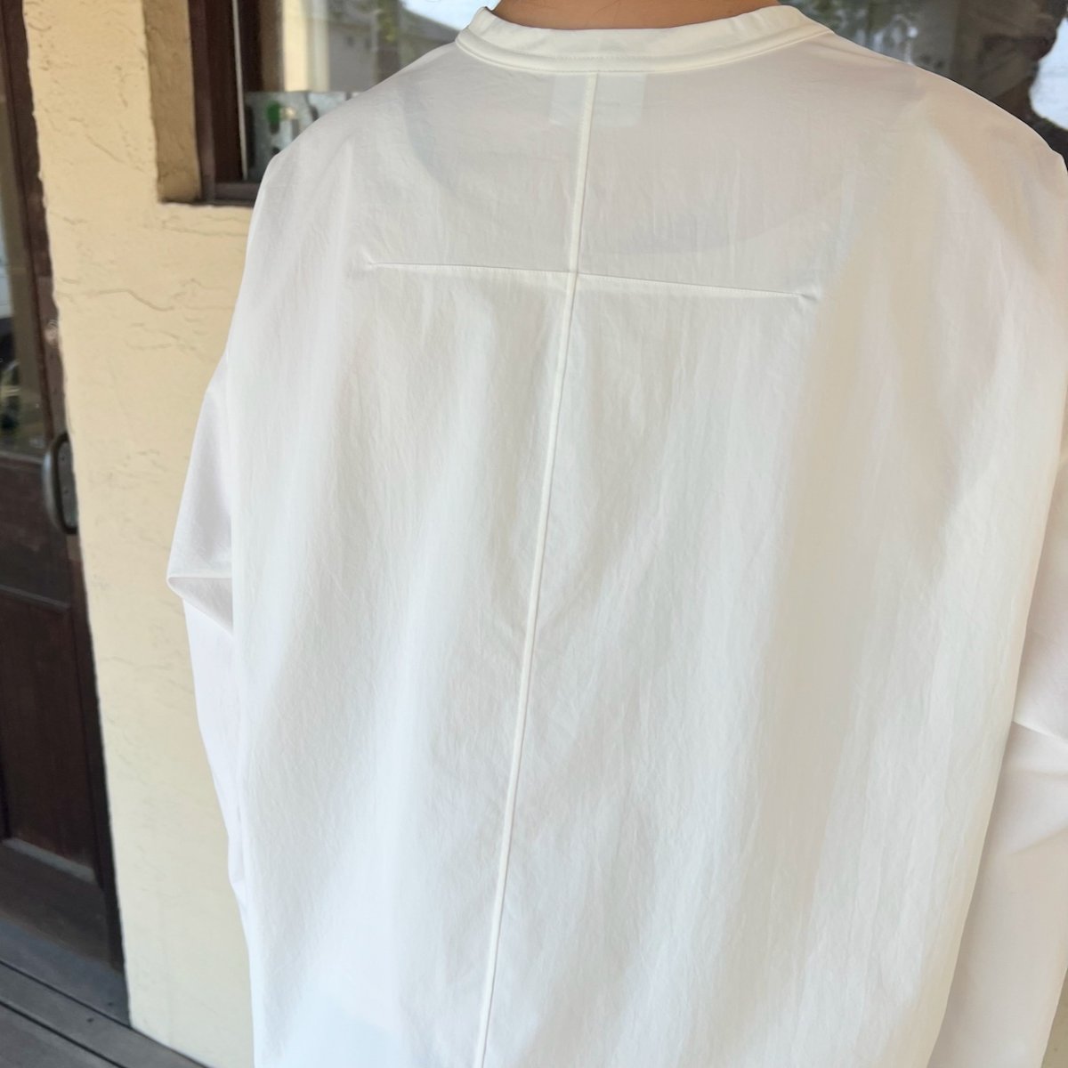 画像5: NO CONTROL AIR/ノーコントロールエアー  ストレッチポリエステル・マットタイプライター クルーネックプルオーバー  オフホワイト・ブラック (5)