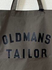 画像2: OLD MAN’S TAILOR/オールドマンズテーラー　 OMTプリントトートバッグ　 カーキ (2)