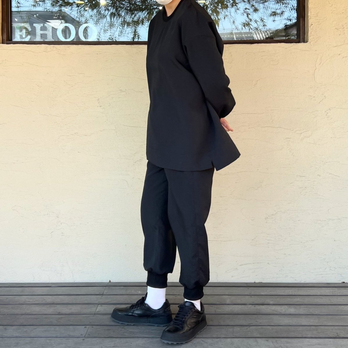 画像4: NO CONTROL AIR/ノーコントロールエアー　 マカロニポリエステル・タッサー オーバーサイズクルーネックプルオーバー　ブラック (4)