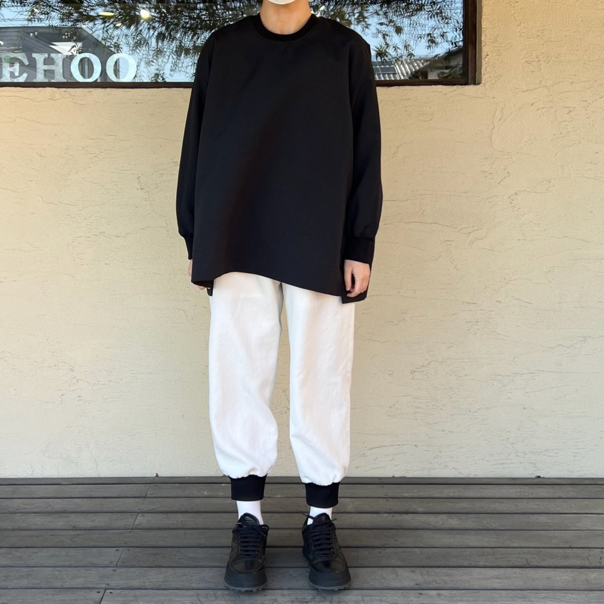 画像2: NO CONTROL AIR/ノーコントロールエアー　 マカロニポリエステル・タッサー オーバーサイズクルーネックプルオーバー　ブラック (2)