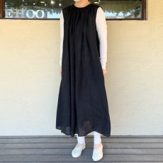 画像1: R&D.M.Co-/オールドマンズテーラー　 デンズリーリネン　ギャザードレス (1)