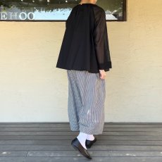 画像5: STAMP AND DIARY/スタンプアンドダイアリー　 高密度コットン裾ダーツワイドパンツ (5)