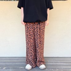 画像1: Veritecoeur/ヴェリテクール　 IPEKERプリントパンツ　 レパード (1)