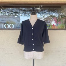 画像6: homspun/ホームスパン　 40/2天竺 Vネックカーディガン　 アイスブルー・ブラック (6)