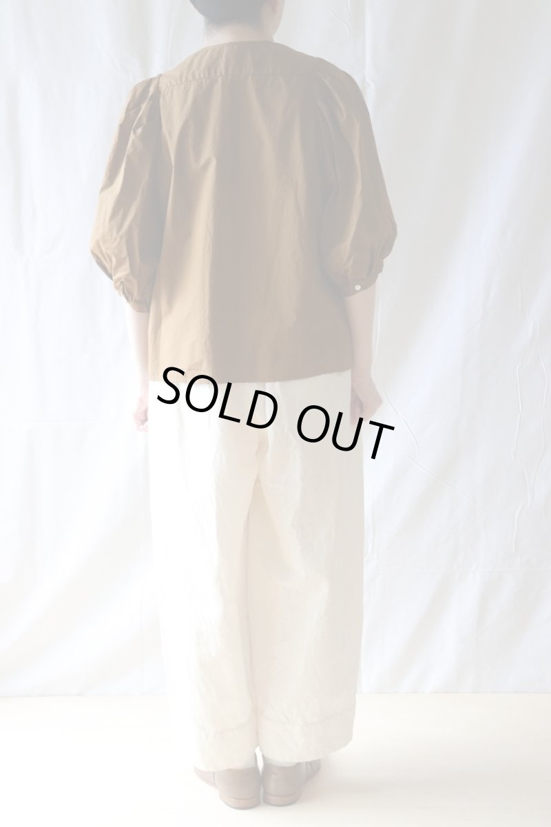 画像6: R&D.M.Co-/オールドマンズテーラー　 ガーメントダイタイプライター　 ビッグバルーンスリーブブラウス (6)