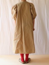 画像3: R&D.M.Co-/オールドマンズテーラー　 コットンポリエステルタフタ　ビッグバルーンスリーブドレス　 ベージュ (3)