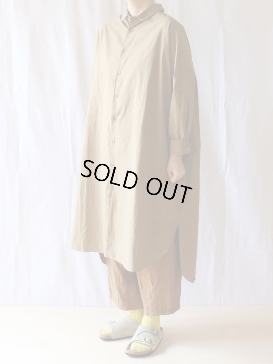 画像2: Veritecoeur／ヴェリテクール　 ロングシャツ　 ベージュ (2)