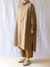 画像2: Veritecoeur／ヴェリテクール　 ロングシャツ　 ベージュ (2)