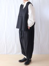 画像2: utilite/ユティリテ　 ウールレットシャギー Vネックサイドタックベスト　 ブラック・アイボリー (2)