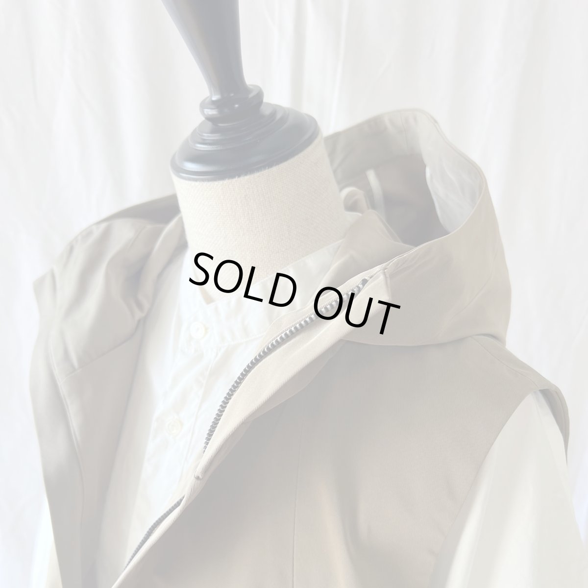 画像5: NO CONTROL AIR/ノーコントロールエアー　 強撚ポリエステル メモリーギャバジン　 マウンテンパーカーベスト (5)