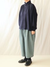 画像2: STAMP AND DIARY/スタンプアンドダイアリー　 ウールカシミヤ フィンガーホール付ワイドタートルプルオーバー　 ブルー・濃紺・ブラック (2)