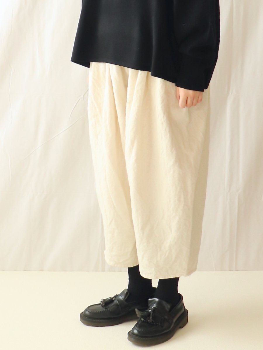 画像1: ROBE de PEAU/ローブデポー　 ウールタックパンツ　 ホワイト・キャメル・グレイッシュブルー (1)