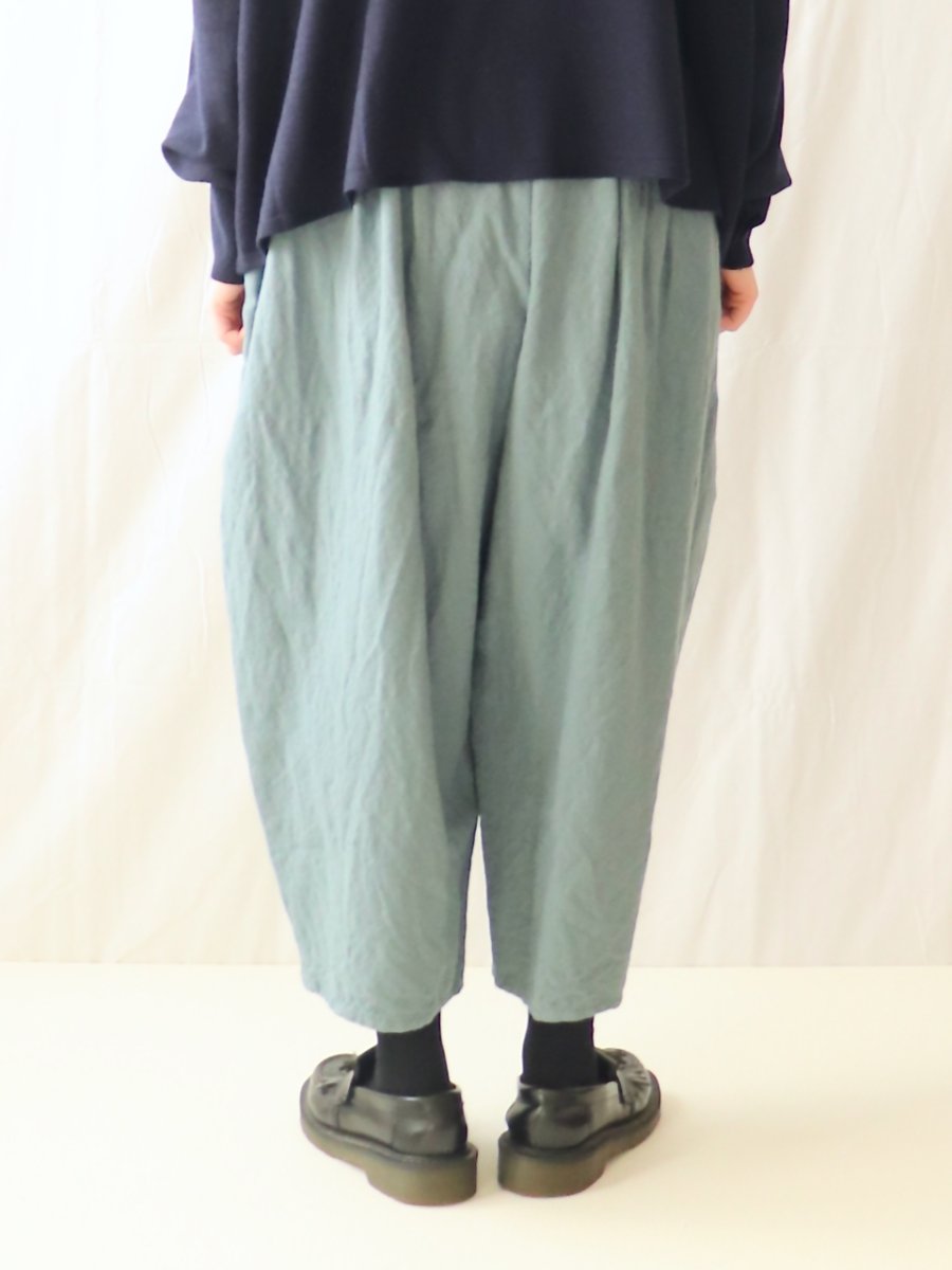 画像8: ROBE de PEAU/ローブデポー　 ウールタックパンツ　 ホワイト・キャメル・グレイッシュブルー (8)